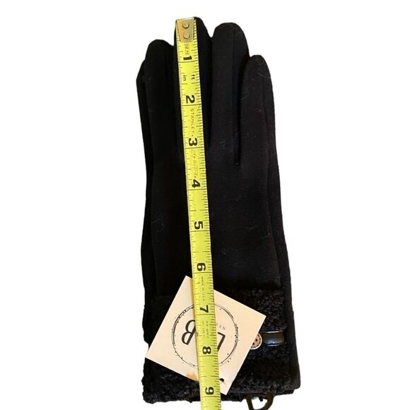 LIB Design NY Black Microsuede Smart Touch Gloves OSFM - Picture 6 of 9